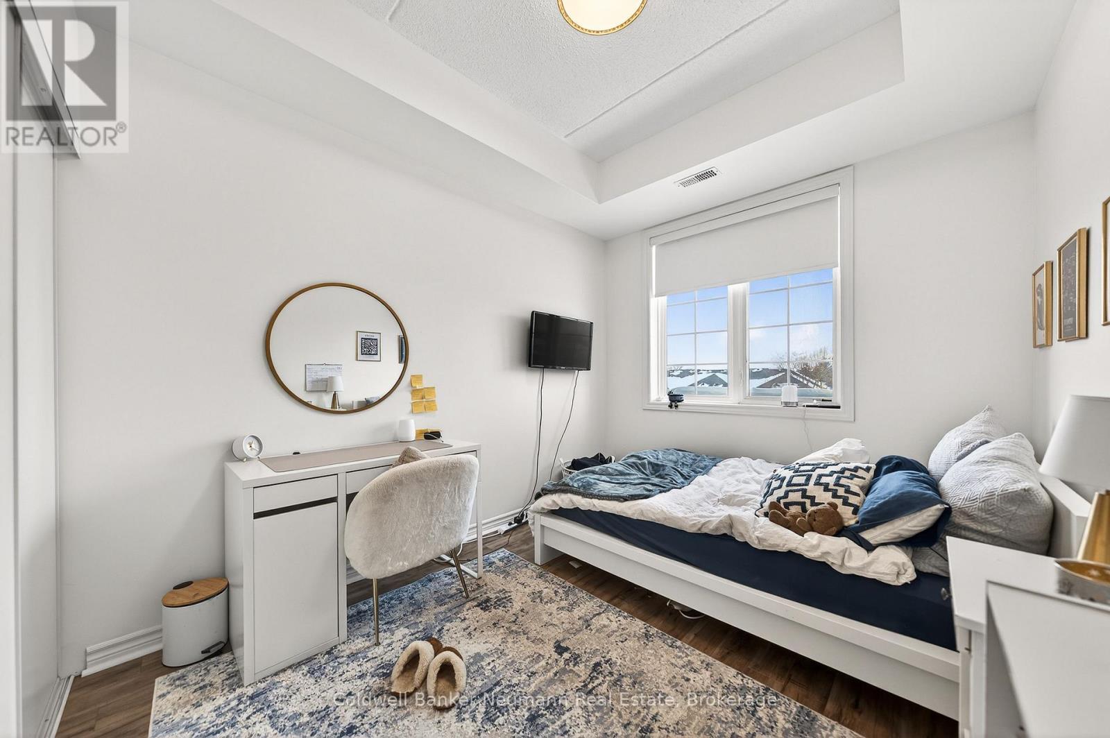 316 - 1077 Gordon Street, Guelph (Kortright West), ON - Indoor Photo Showing Bedroom