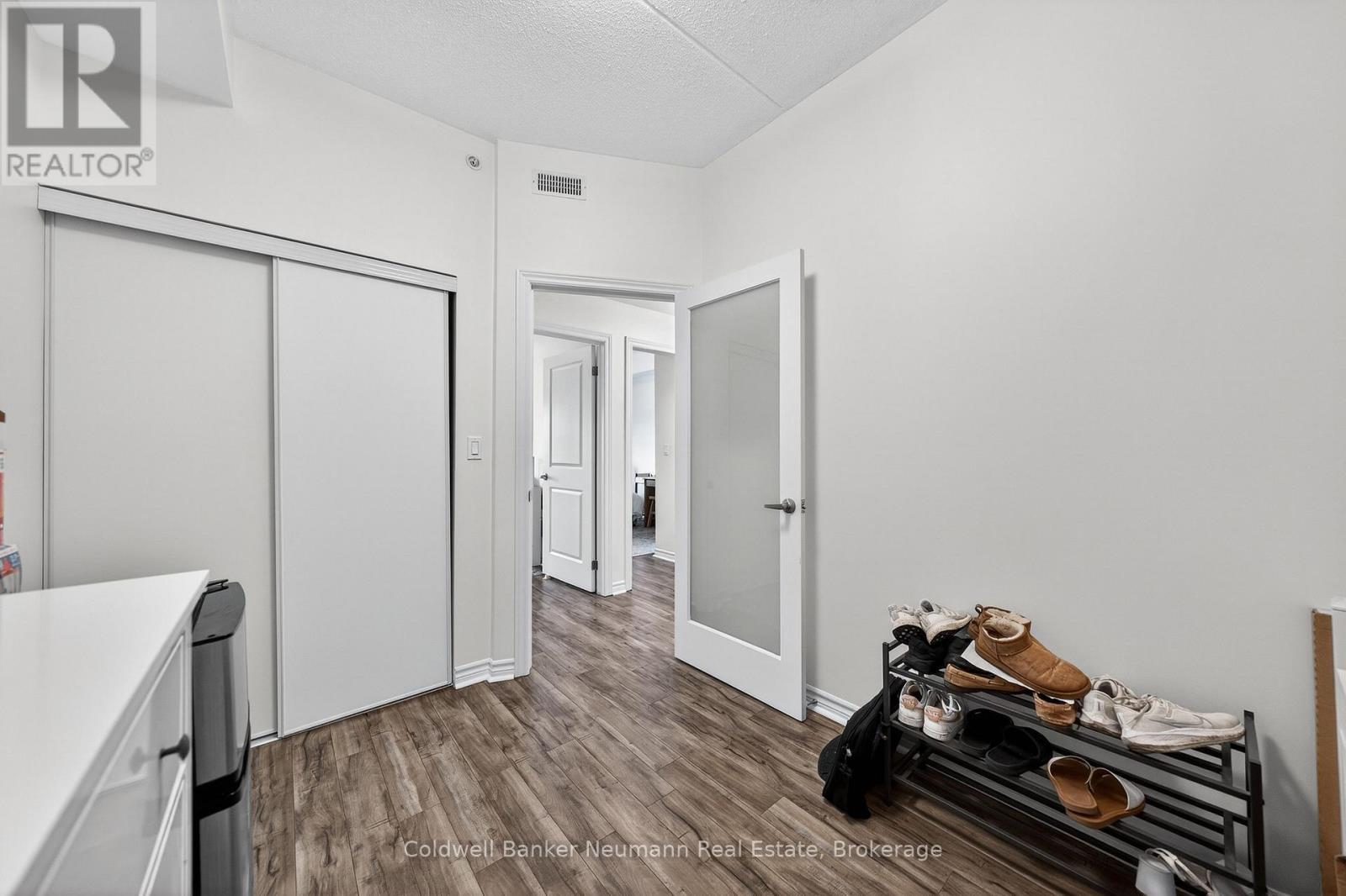 316 - 1077 Gordon Street, Guelph (Kortright West), ON - Indoor Photo Showing Other Room