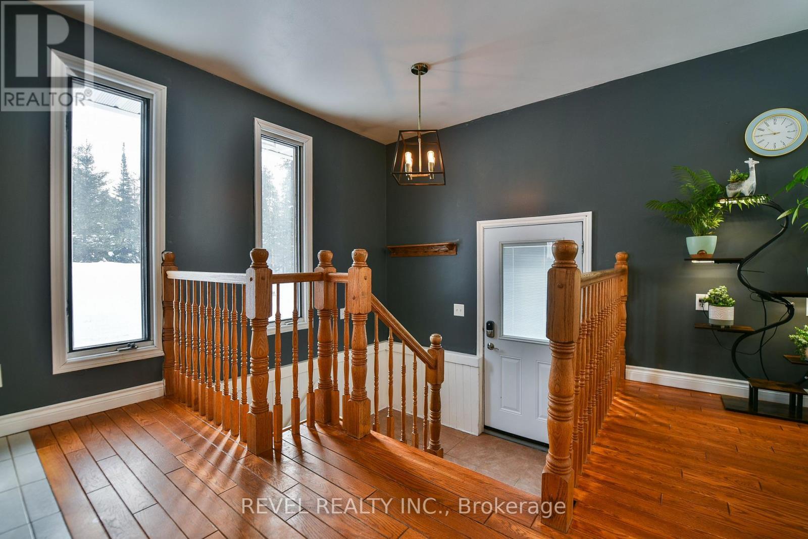 978 Municipal Road, Timmins (Tm - Outside East), ON - Indoor Photo Showing Other Room