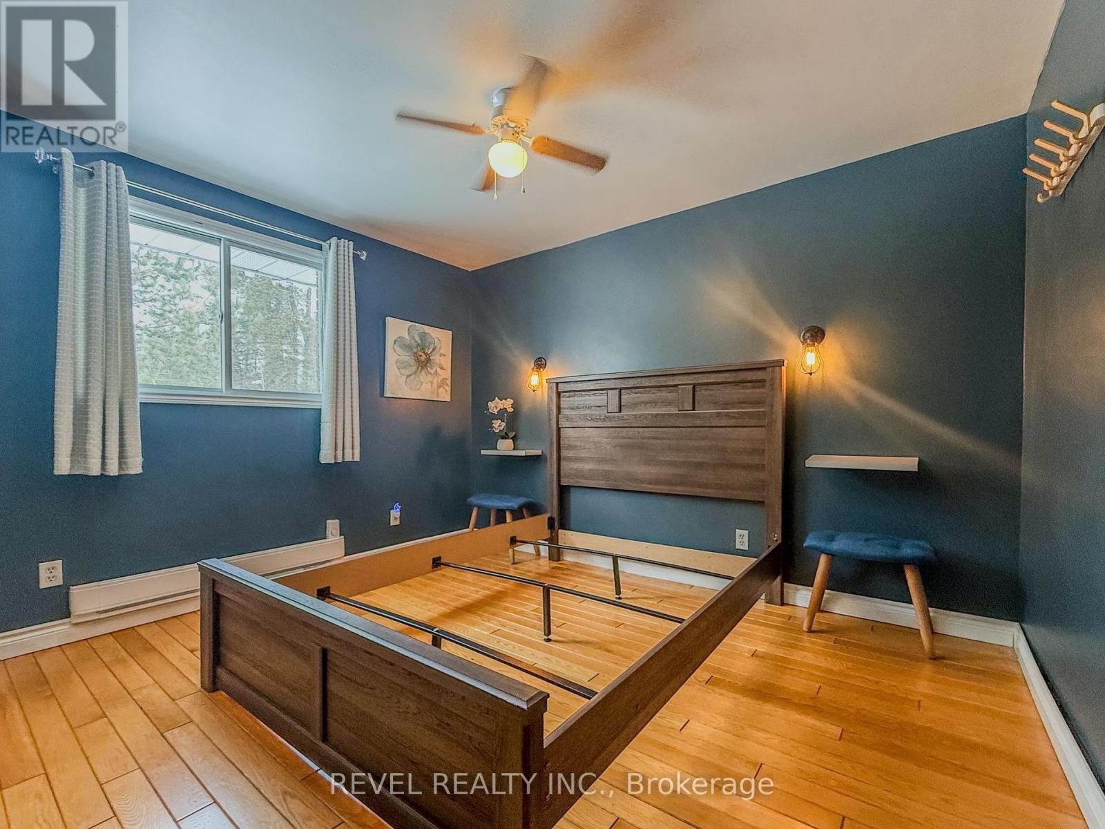 978 Municipal Road, Timmins (Tm - Outside East), ON - Indoor Photo Showing Other Room