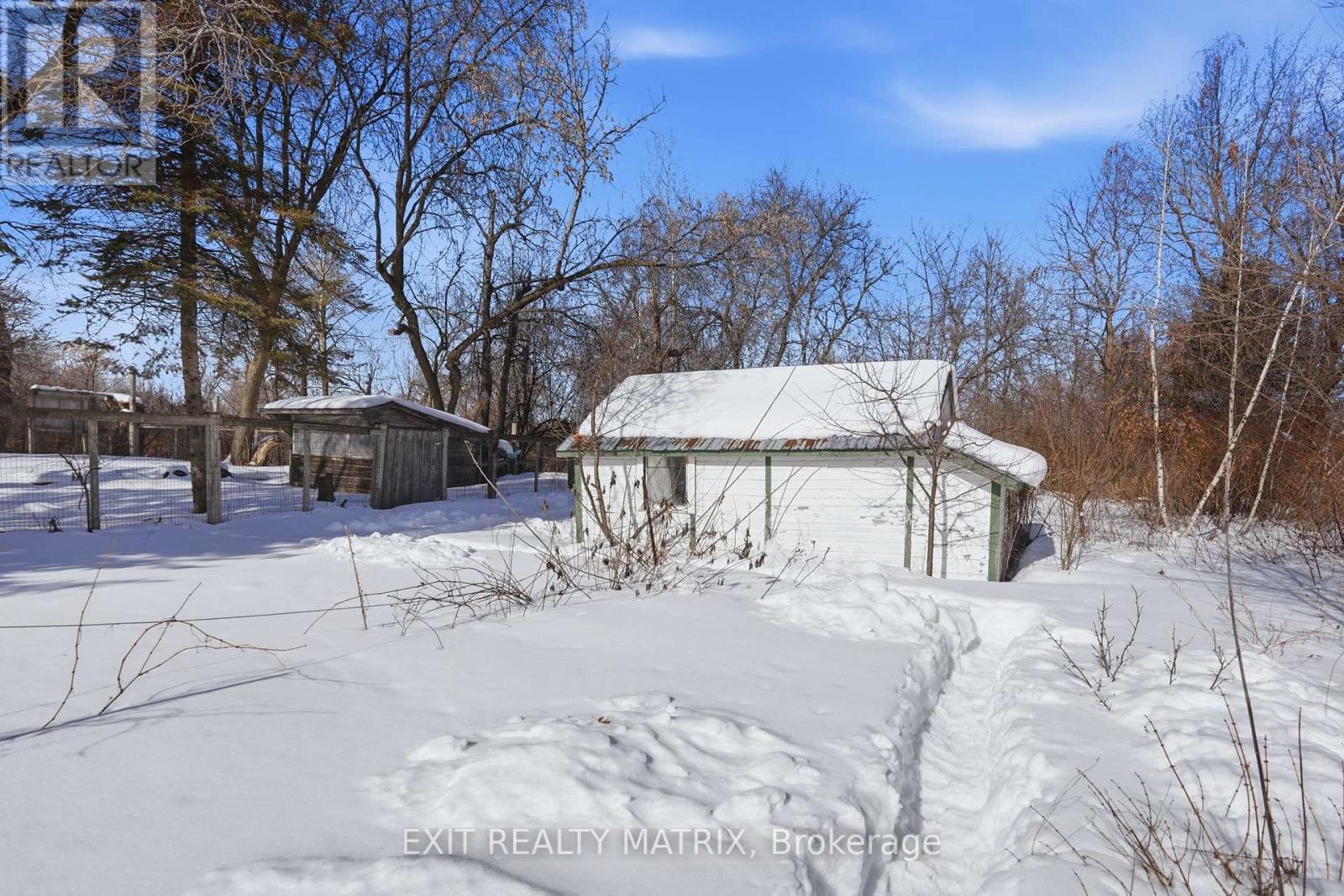 5505 Osgoode Main Street, Ottawa, ON - Outdoor