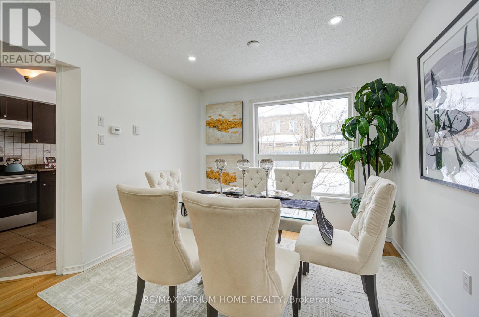 59 Hollybush Drive, Vaughan, ON - Indoor Photo Showing Dining Room