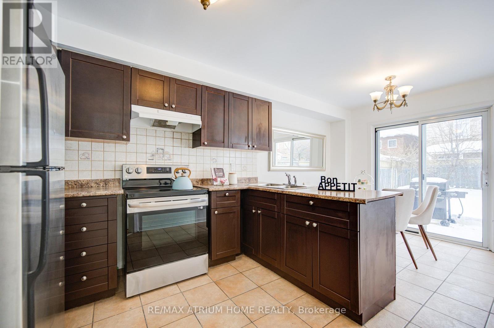 59 Hollybush Drive, Vaughan, ON - Indoor Photo Showing Kitchen With Double Sink