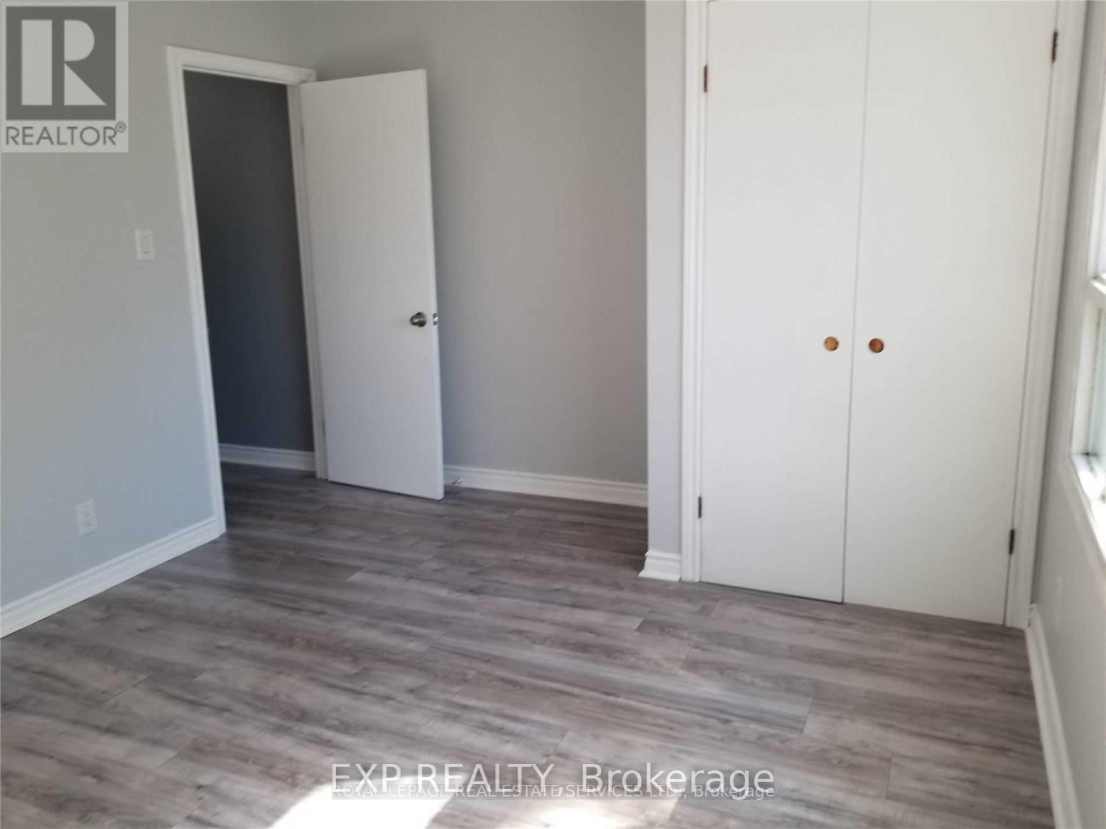 Upper - 33 Mitchell Avenue, Toronto, ON - Indoor Photo Showing Other Room