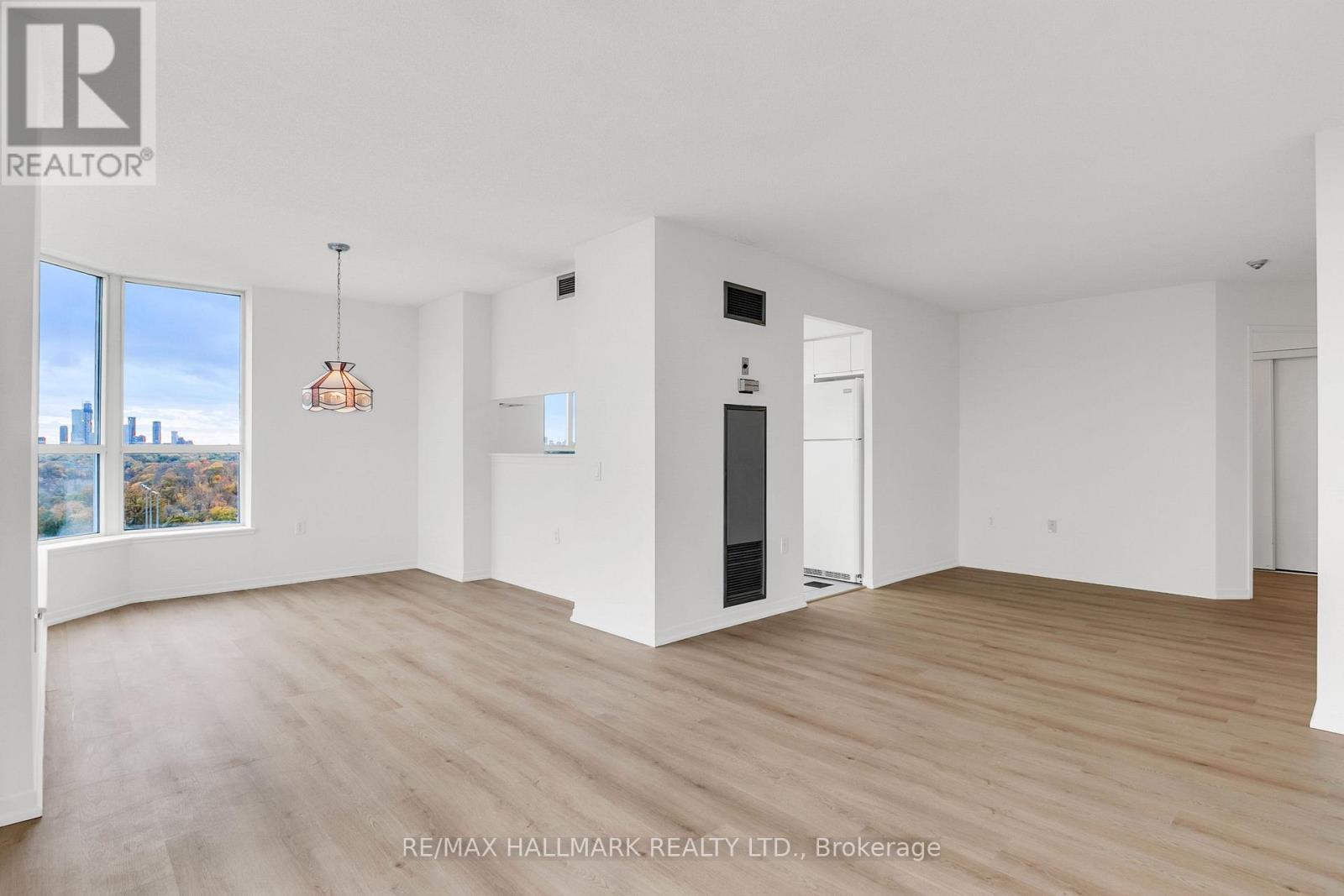 1103 - 21 Overlea Boulevard, Toronto, ON - Indoor Photo Showing Other Room