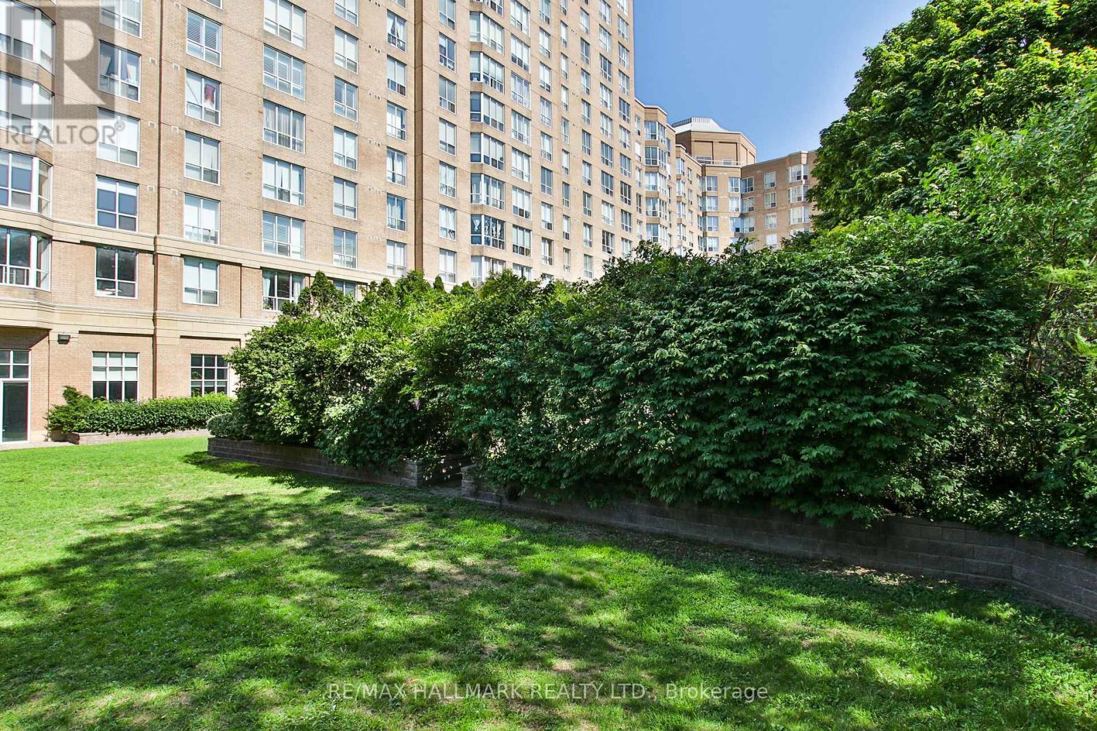 1103 - 21 Overlea Boulevard, Toronto, ON - Outdoor