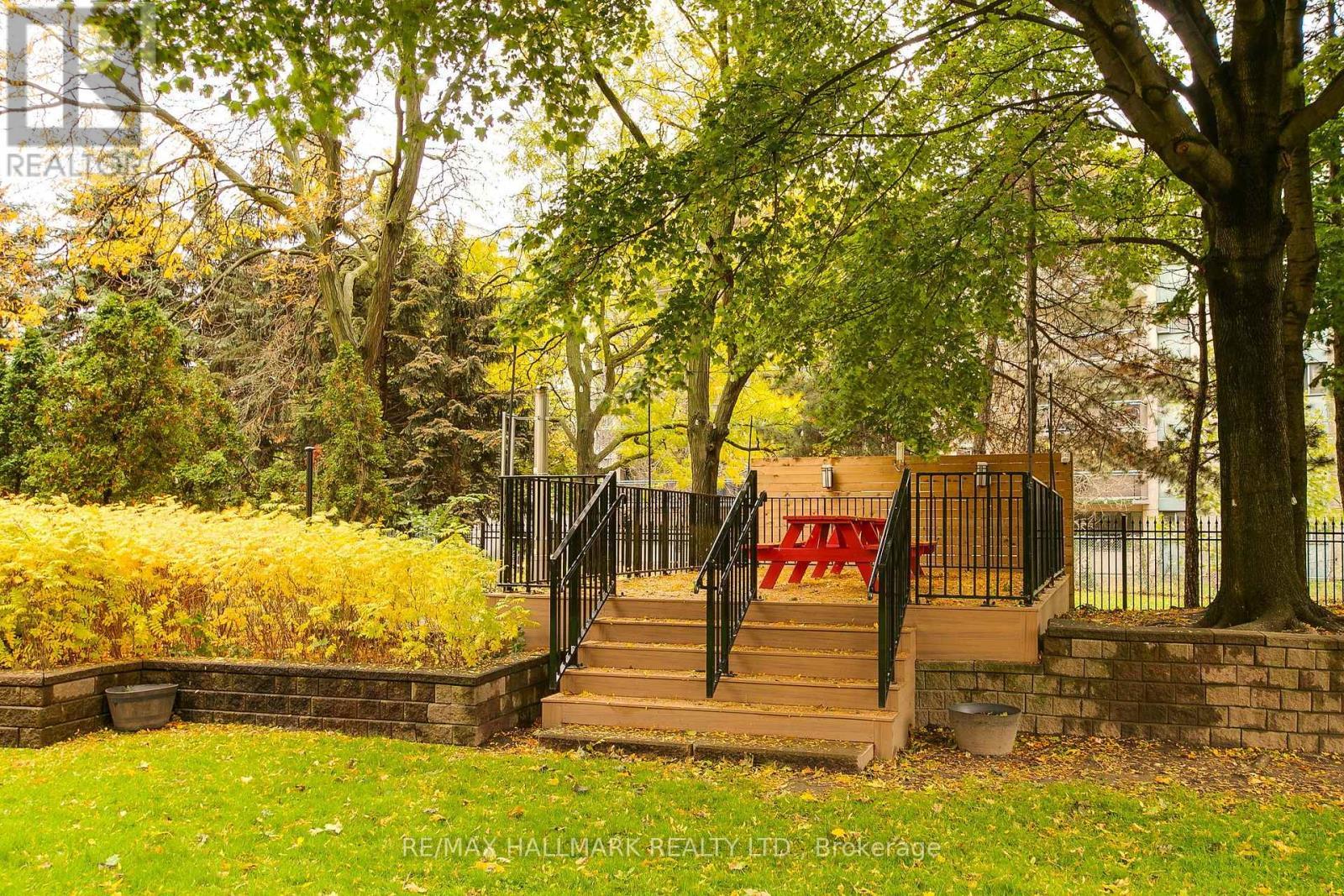 1103 - 21 Overlea Boulevard, Toronto, ON - Outdoor