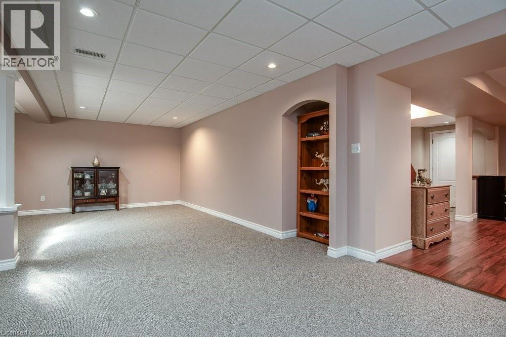 110 Deer Ridge Drive, Kitchener, ON - Indoor