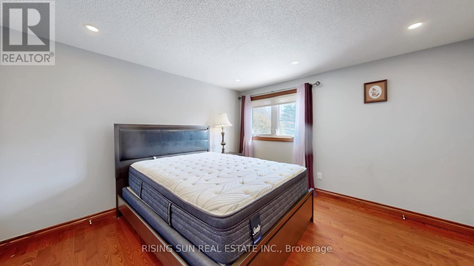 122 Barr Crescent, Brampton, ON - Indoor Photo Showing Bedroom