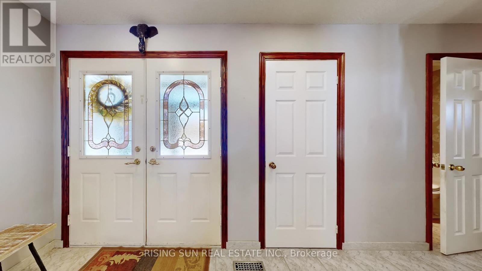 122 Barr Crescent, Brampton, ON - Indoor Photo Showing Other Room