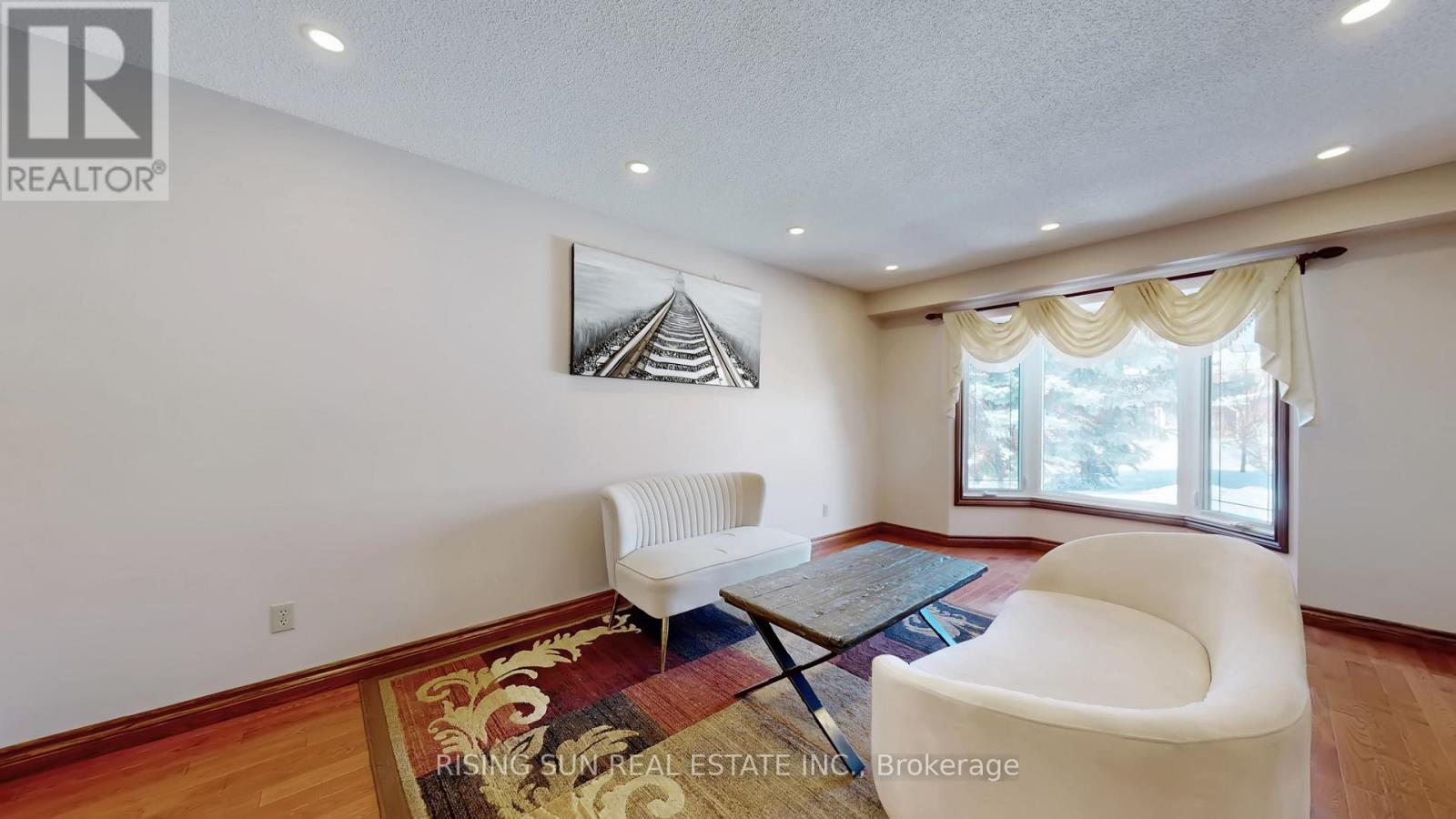 122 Barr Crescent, Brampton, ON - Indoor