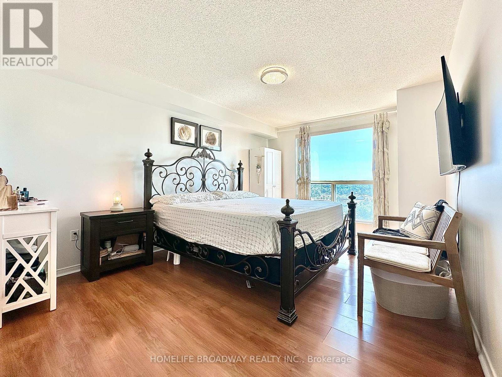 Very Large Primary Bedroom - 1709 - 2155 Burnhamthorpe Road W, Mississauga, ON - Indoor Photo Showing Bedroom