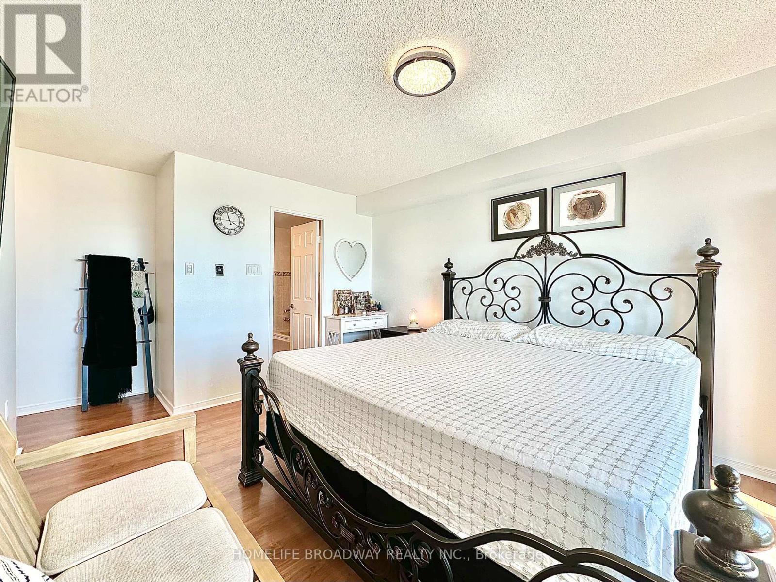 Very Large Primary Bedroom - 1709 - 2155 Burnhamthorpe Road W, Mississauga, ON - Indoor Photo Showing Bedroom