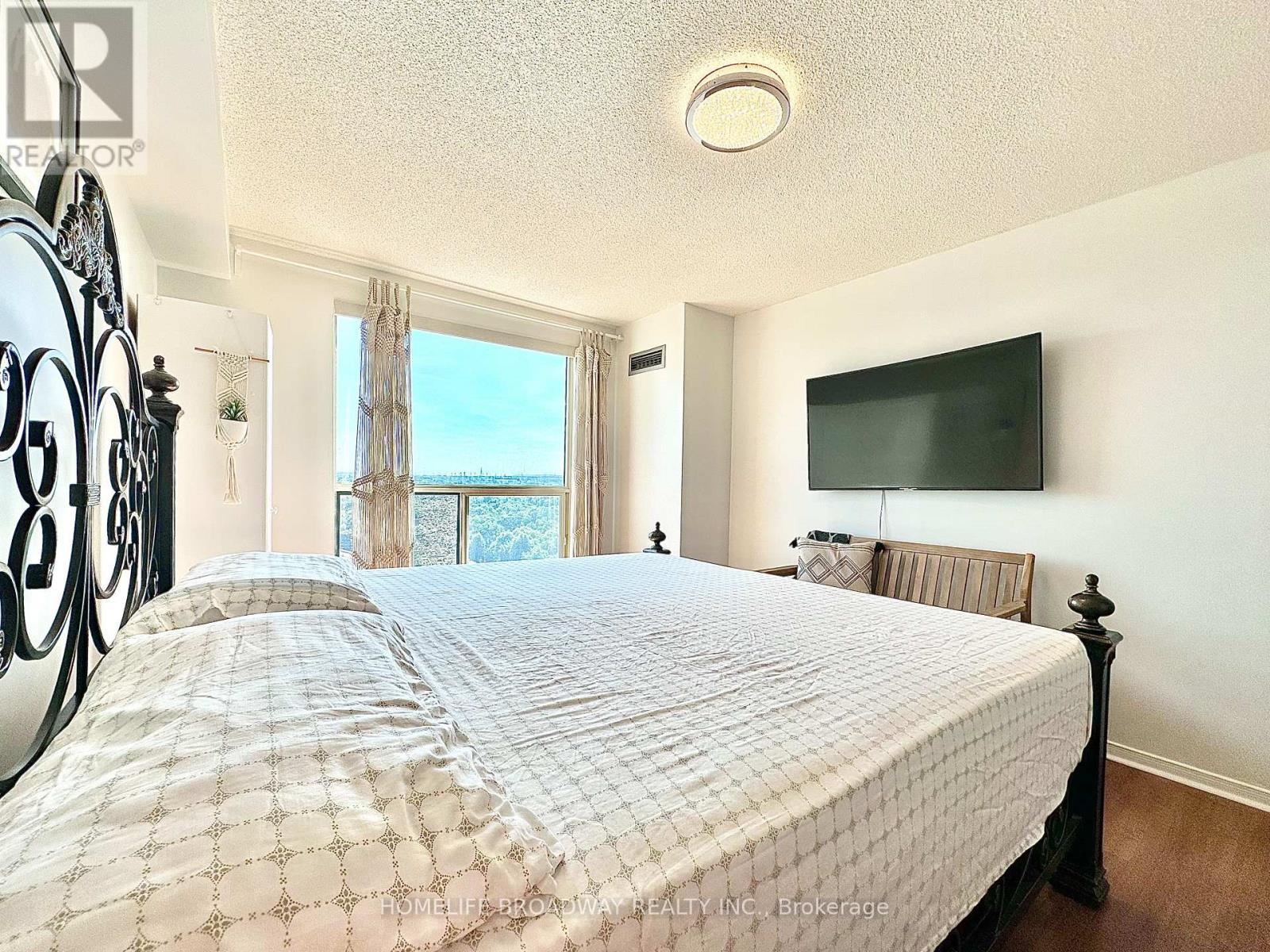 Very Large Primary Bedroom - 1709 - 2155 Burnhamthorpe Road W, Mississauga, ON - Indoor Photo Showing Bedroom