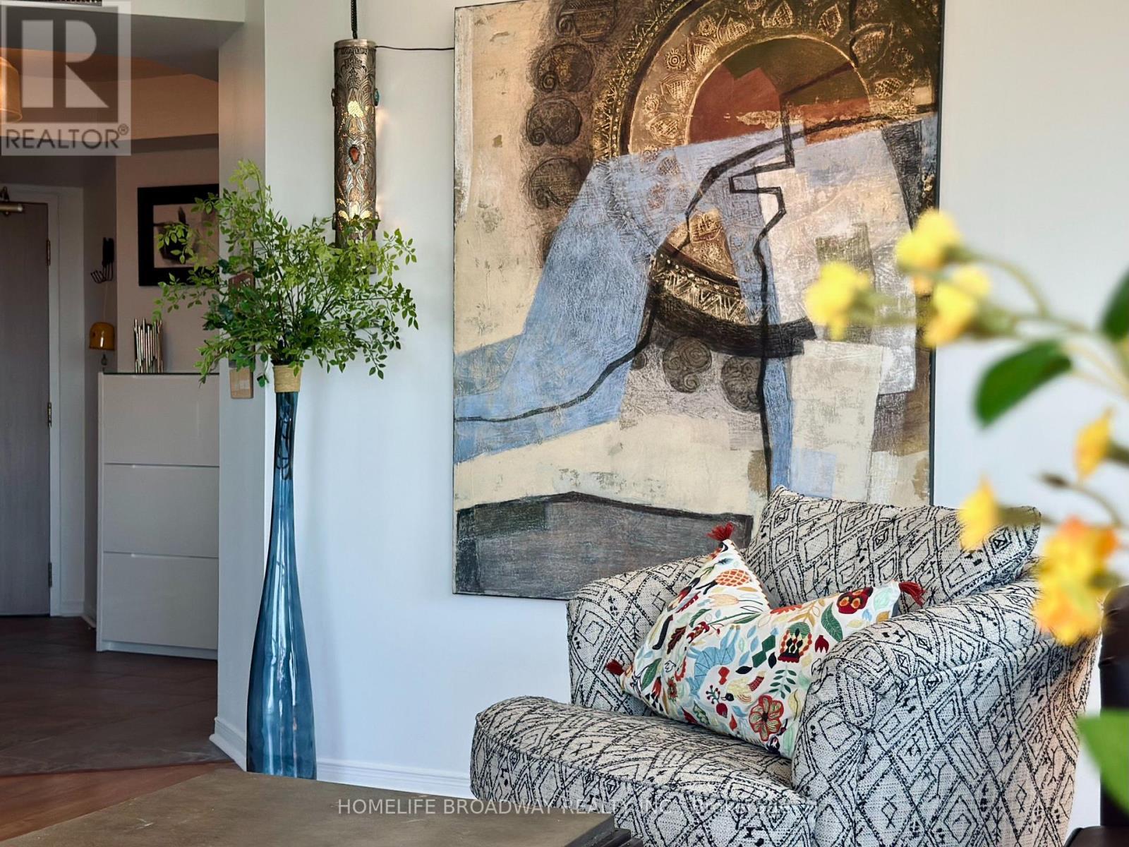 Spacious Corridor with many places to decor - 1709 - 2155 Burnhamthorpe Road W, Mississauga, ON -