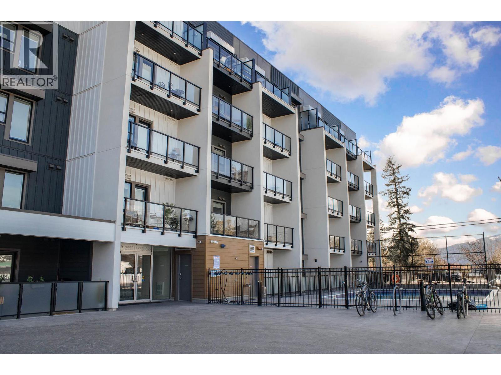 2555 Lakeshore Road Unit# 211, Vernon, BC - Outdoor