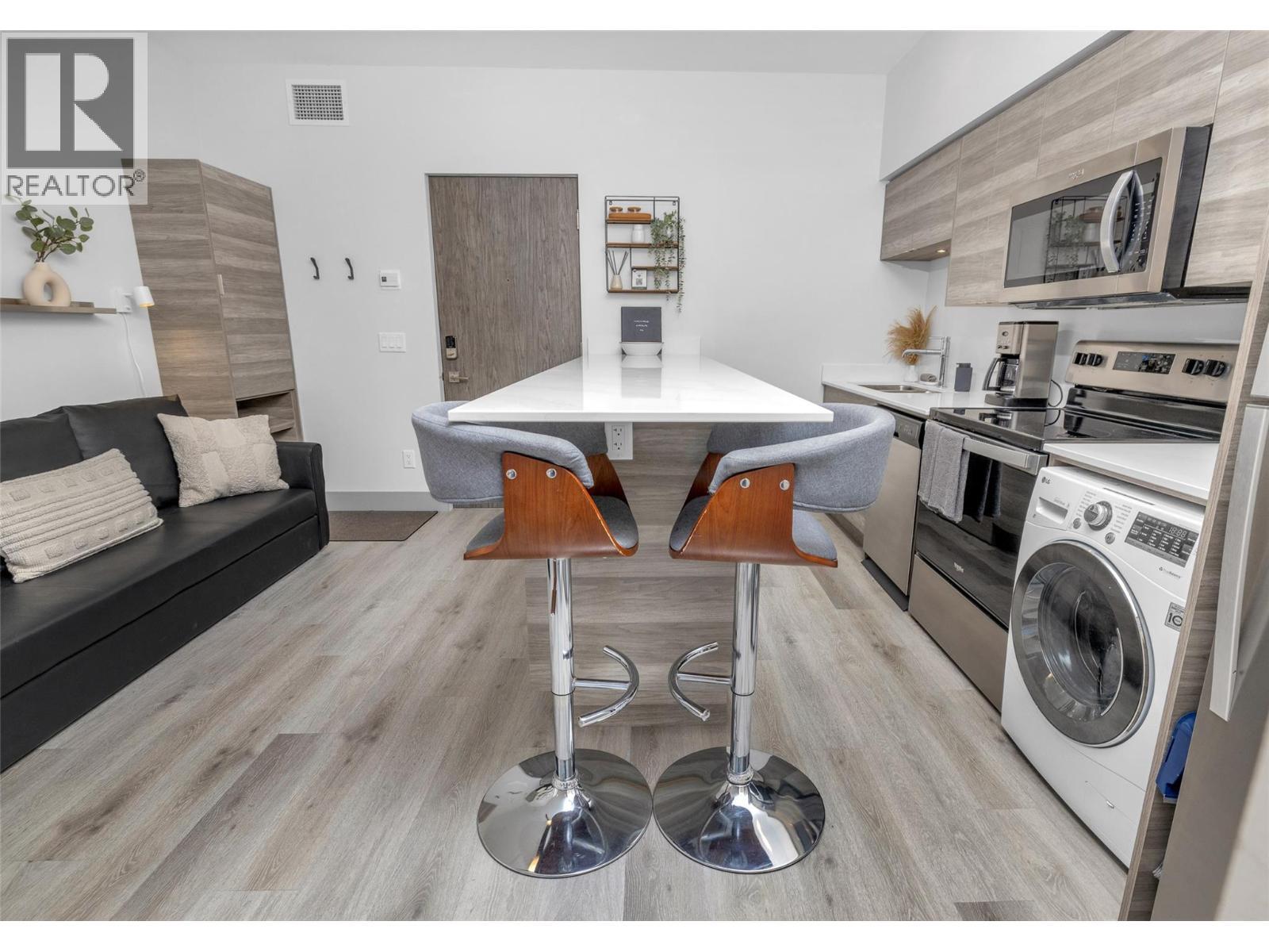 2555 Lakeshore Road Unit# 211, Vernon, BC - Indoor