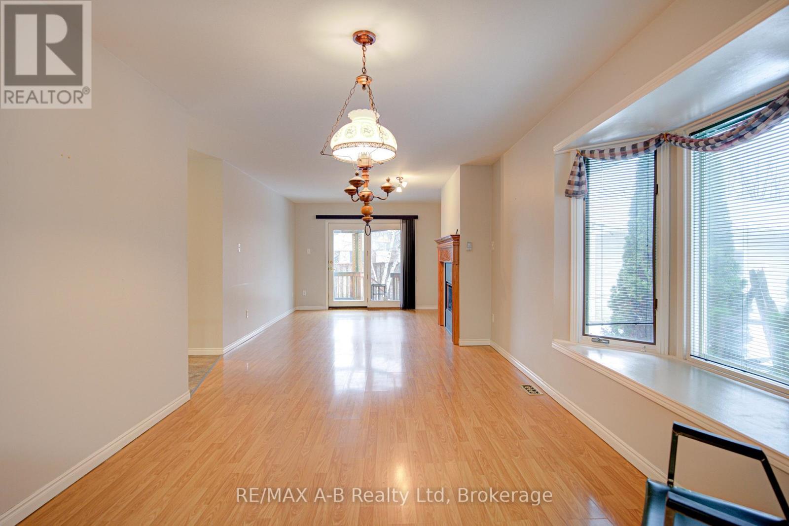 493 Hibernia Street, Stratford, ON - Indoor Photo Showing Other Room