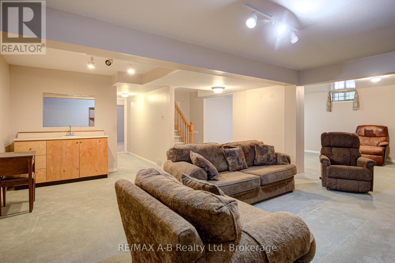 493 Hibernia Street, Stratford, ON - Indoor Photo Showing Other Room