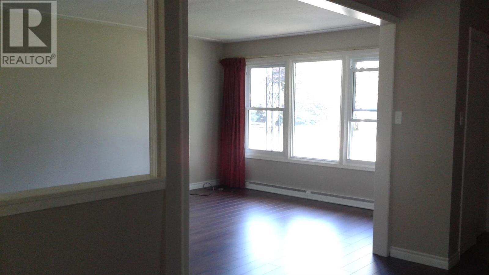 70 Kent Ave, Sault Ste. Marie, ON - Indoor Photo Showing Other Room