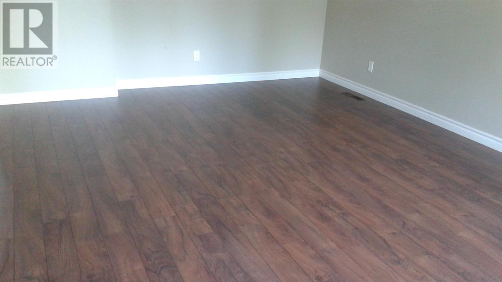 70 Kent Ave, Sault Ste. Marie, ON - Indoor Photo Showing Other Room