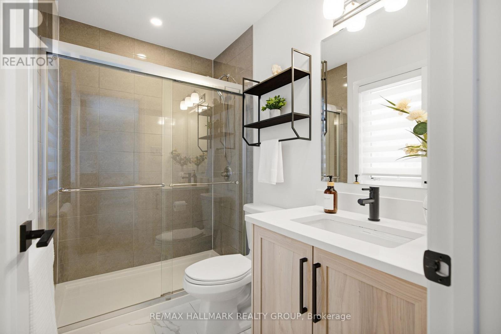 120 Lynn Coulter Street, Ottawa, ON - Indoor Photo Showing Bathroom