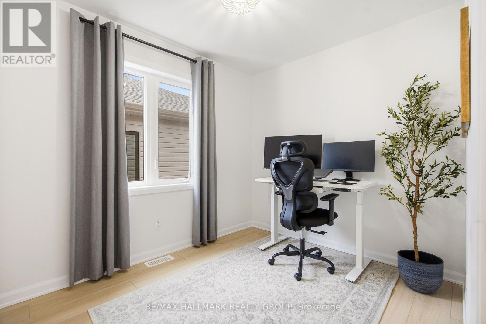 120 Lynn Coulter Street, Ottawa, ON - Indoor Photo Showing Office