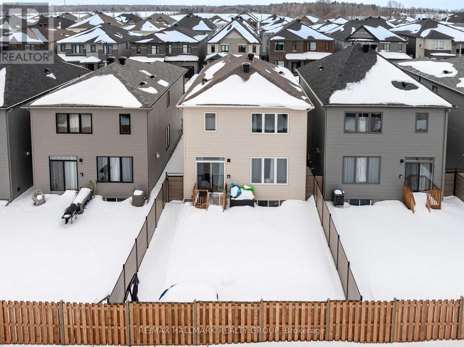 120 Lynn Coulter Street, Ottawa, ON - Outdoor