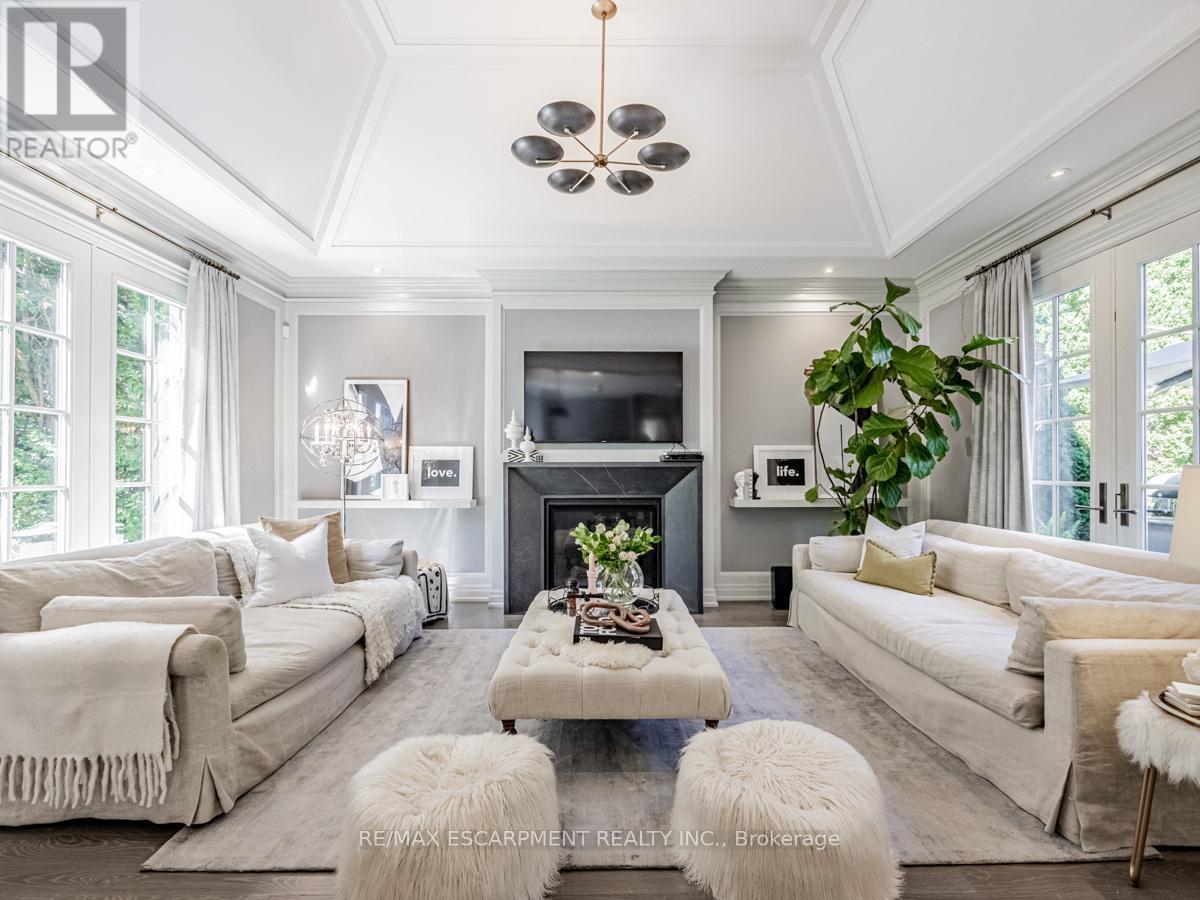 393 Maple Grove Drive, Oakville, ON - Indoor Photo Showing Living Room With Fireplace