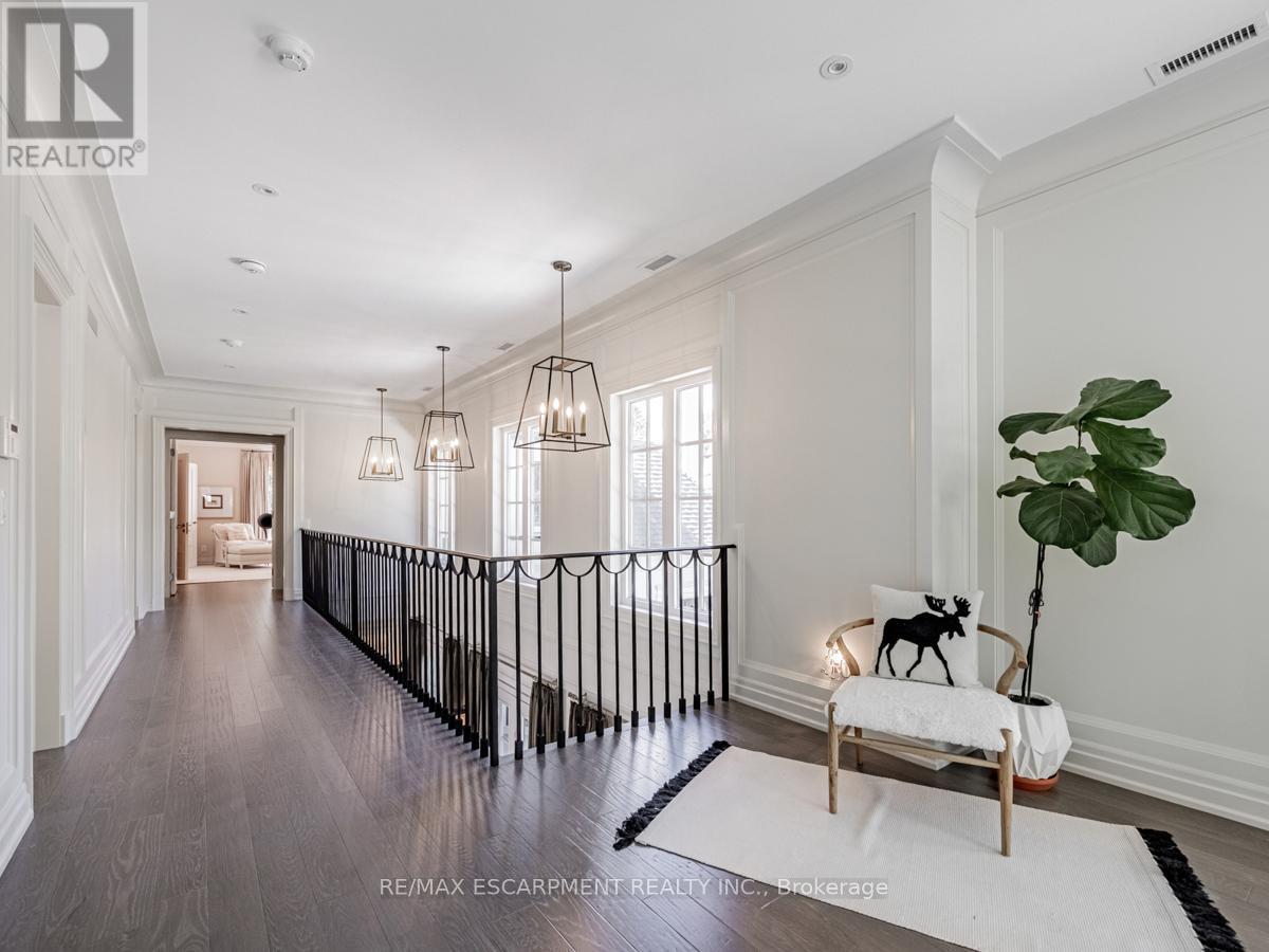 393 Maple Grove Drive, Oakville, ON - Indoor Photo Showing Other Room