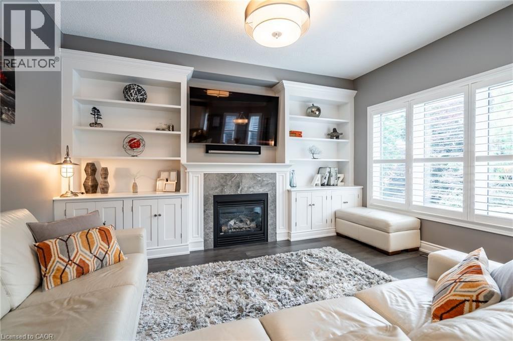 7 Volterra Court, Waterdown, ON - Indoor Photo Showing Living Room With Fireplace