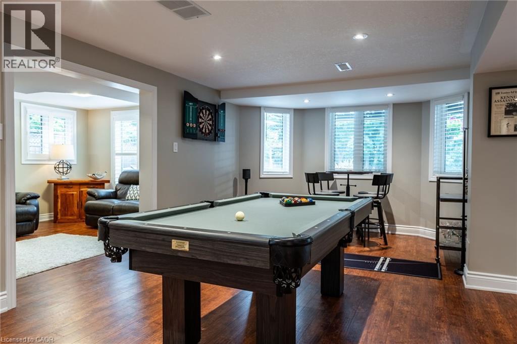 7 Volterra Court, Waterdown, ON - Indoor Photo Showing Other Room