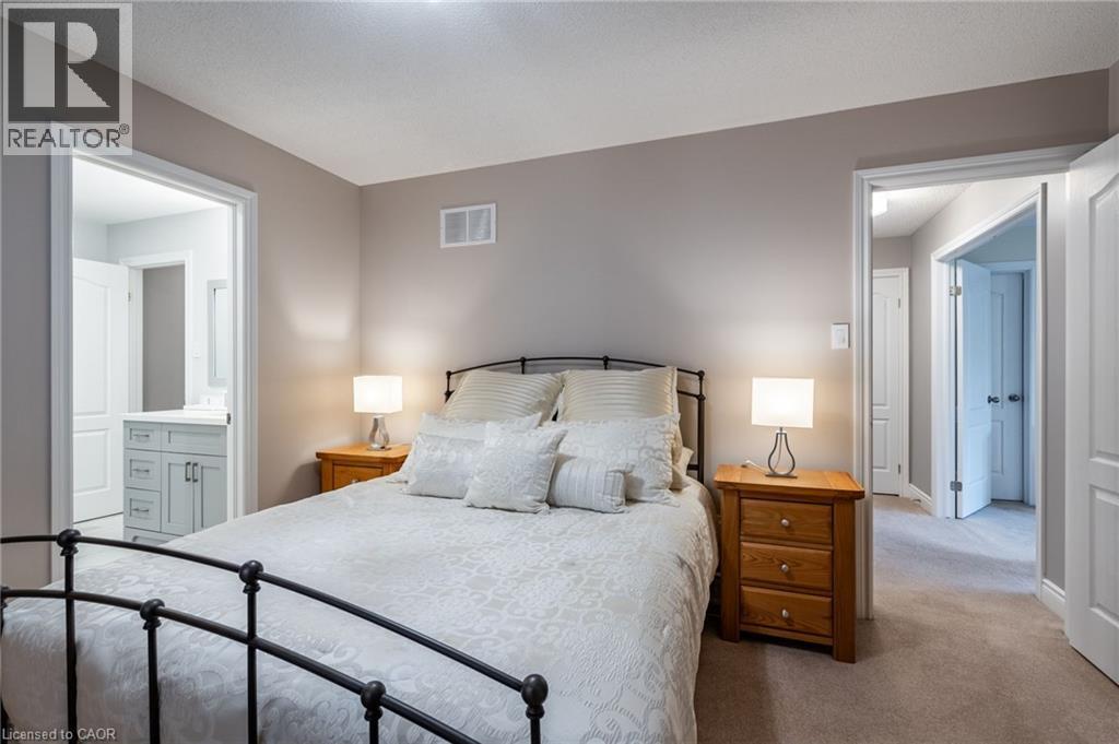 7 Volterra Court, Waterdown, ON - Indoor Photo Showing Bedroom