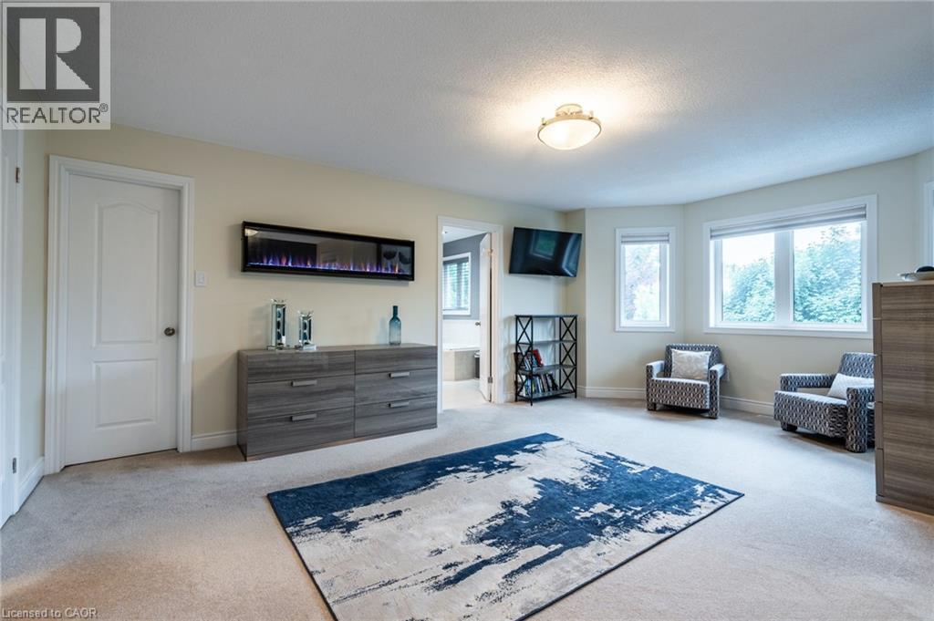 7 Volterra Court, Waterdown, ON - Indoor Photo Showing Bedroom