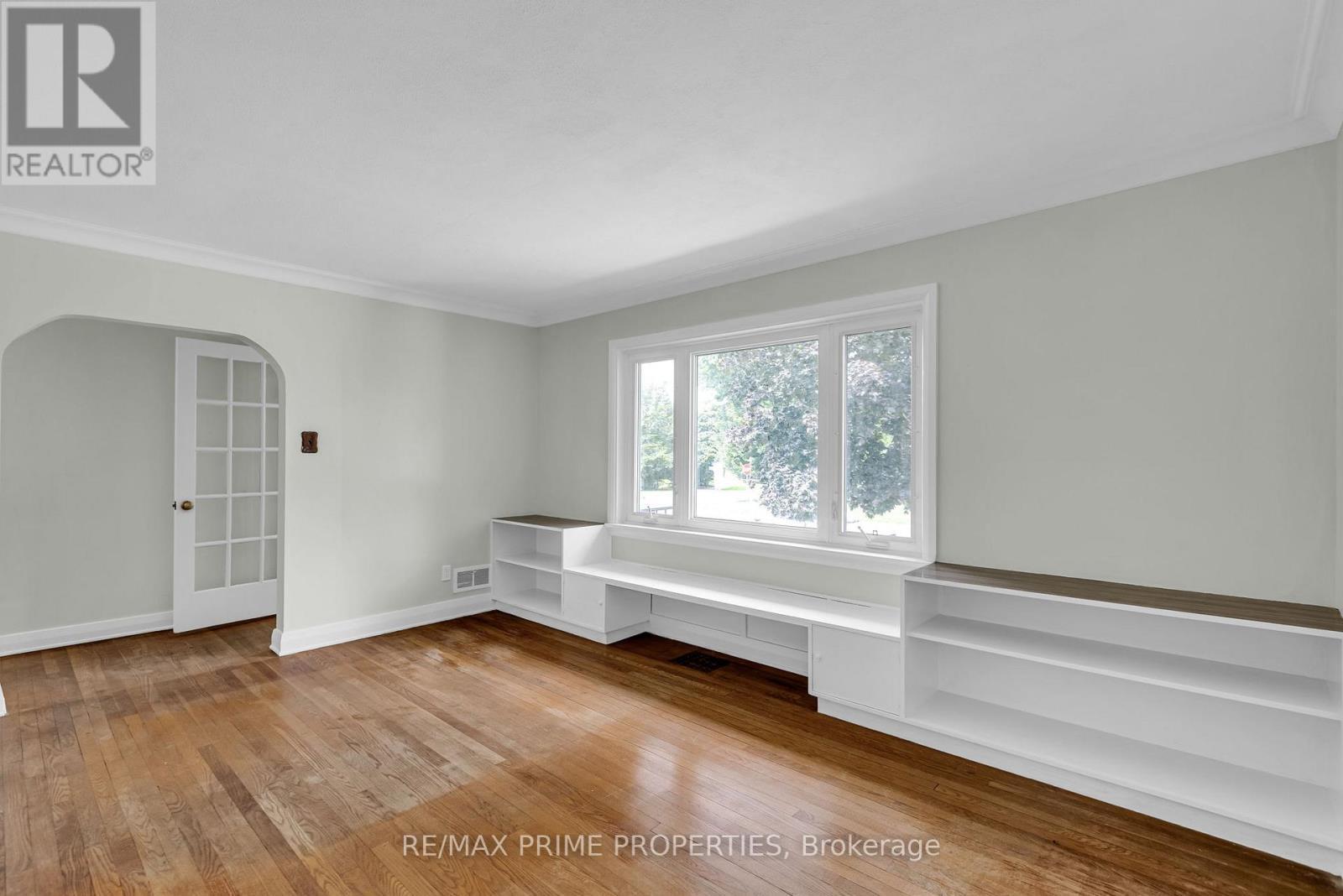 332 Acton Street, Ottawa, ON - Indoor Photo Showing Other Room