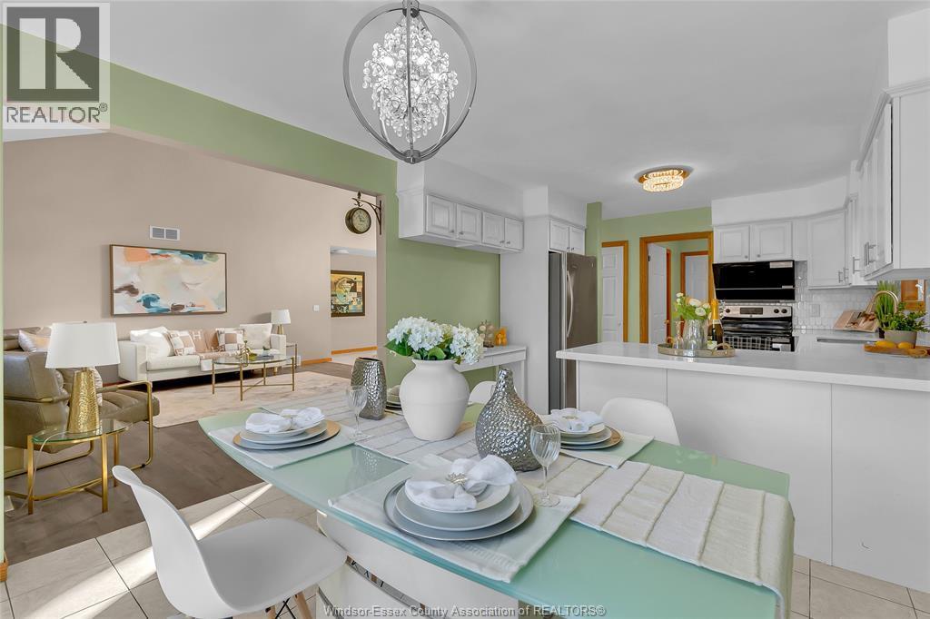 2376 Dandurand Avenue, Windsor, ON - Indoor Photo Showing Dining Room