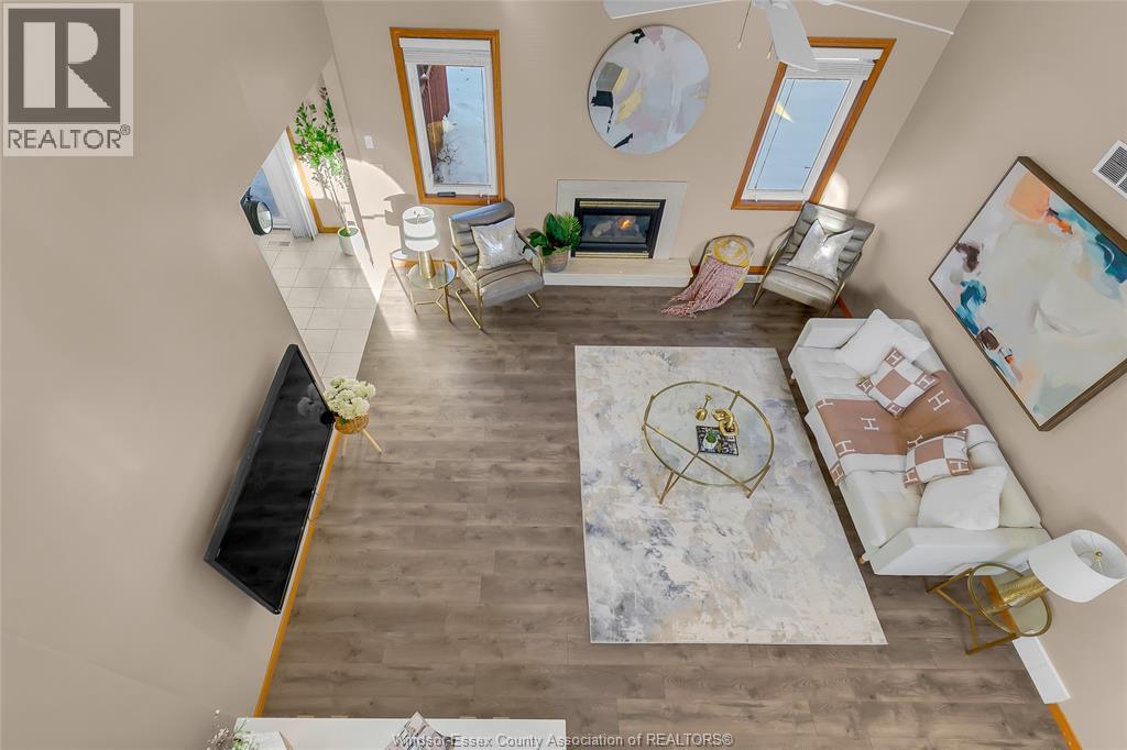 2376 Dandurand Avenue, Windsor, ON - Indoor With Fireplace