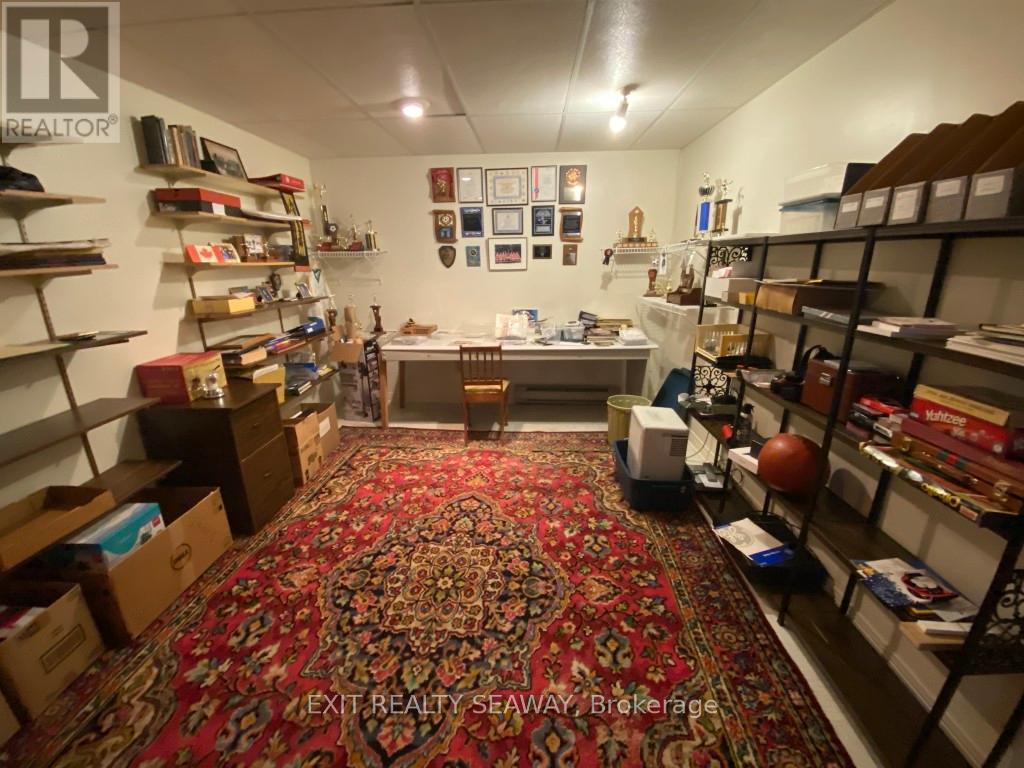 Family Room - 1638 Blakely Drive, Cornwall, ON - Indoor Photo Showing Other Room