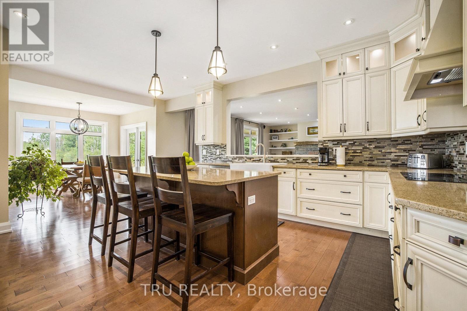 Kitchen - 2465 Marchurst Road, Ottawa, ON - Indoor