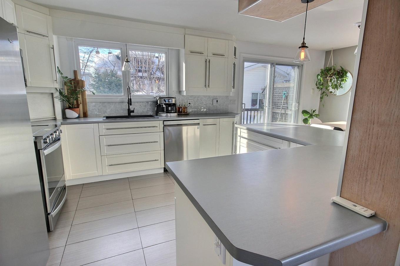 Kitchen - 548 Rue Filiatrault, Rouyn-Noranda, QC - Indoor Photo Showing Kitchen