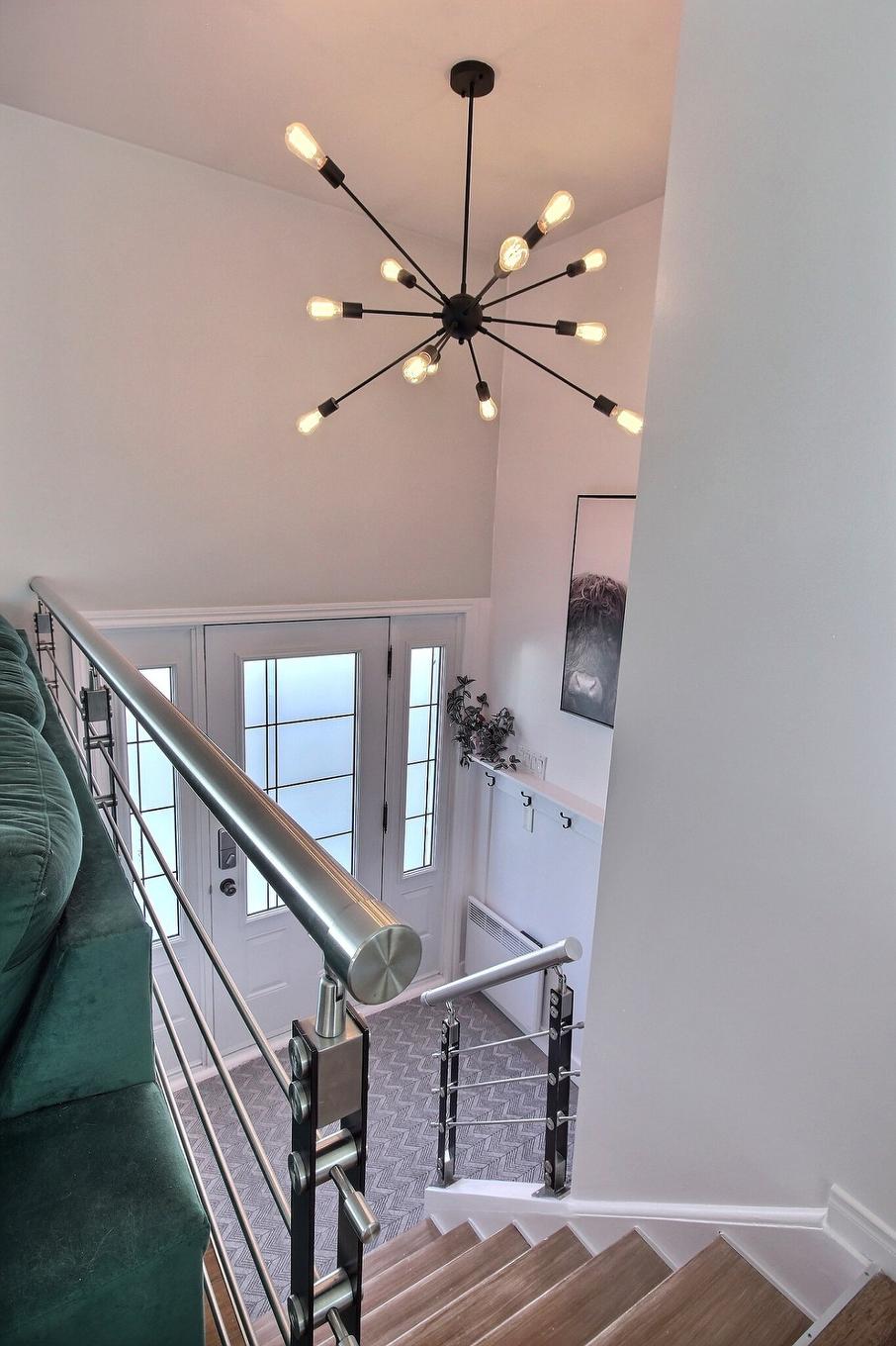 Hall - 548 Rue Filiatrault, Rouyn-Noranda, QC - Indoor Photo Showing Other Room