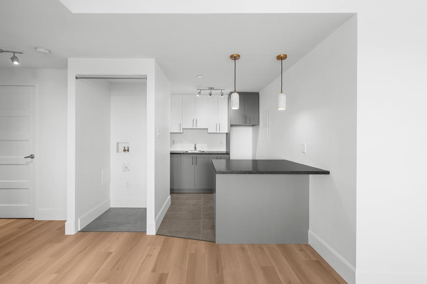 Cuisine - 606-600 Av. Wilfrid-Laurier, Québec (La Cité-Limoilou), QC - Indoor Photo Showing Kitchen