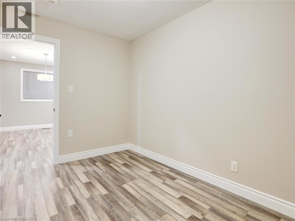 55 Silver Aspen Crescent, Kitchener, ON - Indoor Photo Showing Other Room