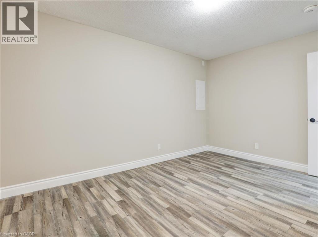 55 Silver Aspen Crescent, Kitchener, ON - Indoor Photo Showing Other Room