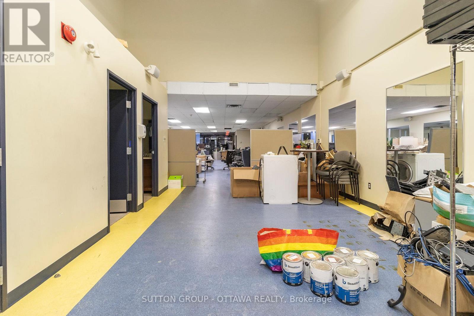 18 King Street W, Brockville, ON