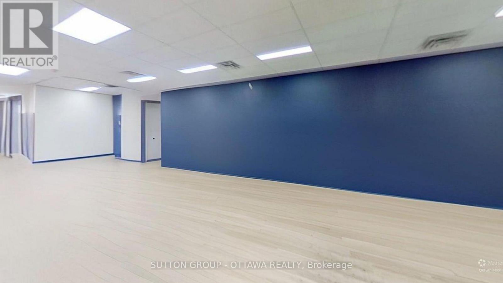 18 King Street W, Brockville, ON