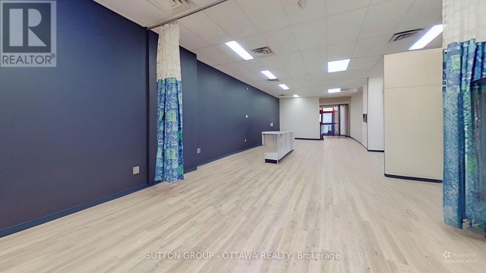 18 King Street W, Brockville, ON