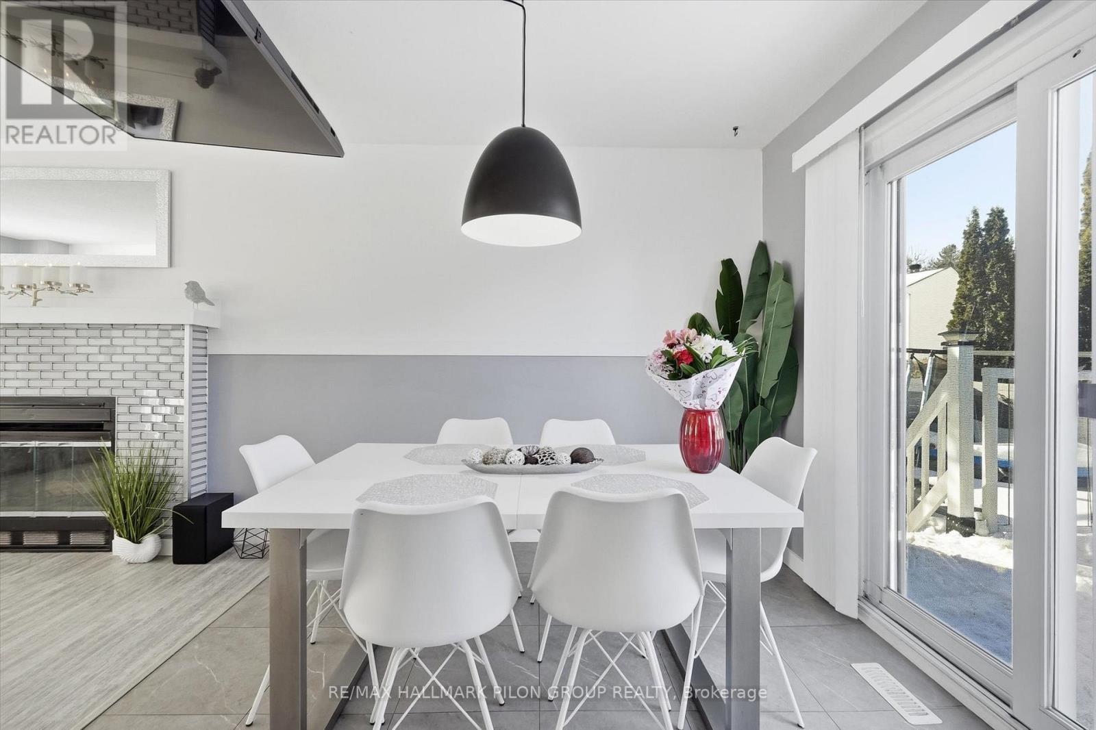 1456 Prestone Drive, Ottawa, ON - Indoor Photo Showing Dining Room