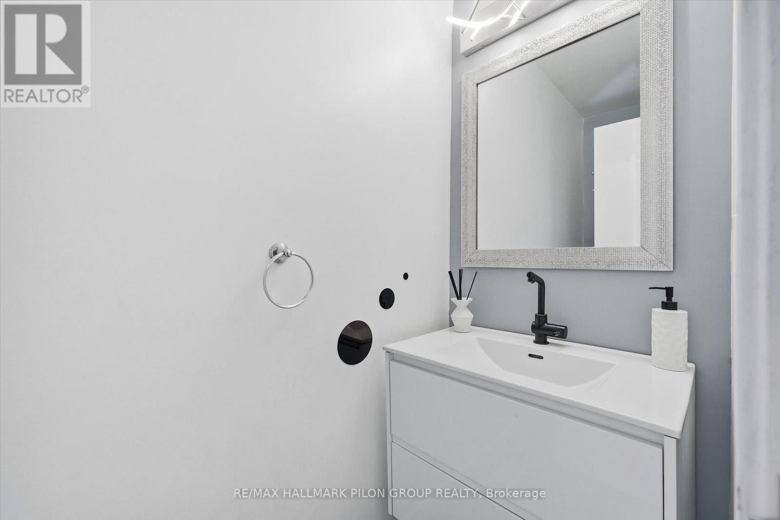 1456 Prestone Drive, Ottawa, ON - Indoor