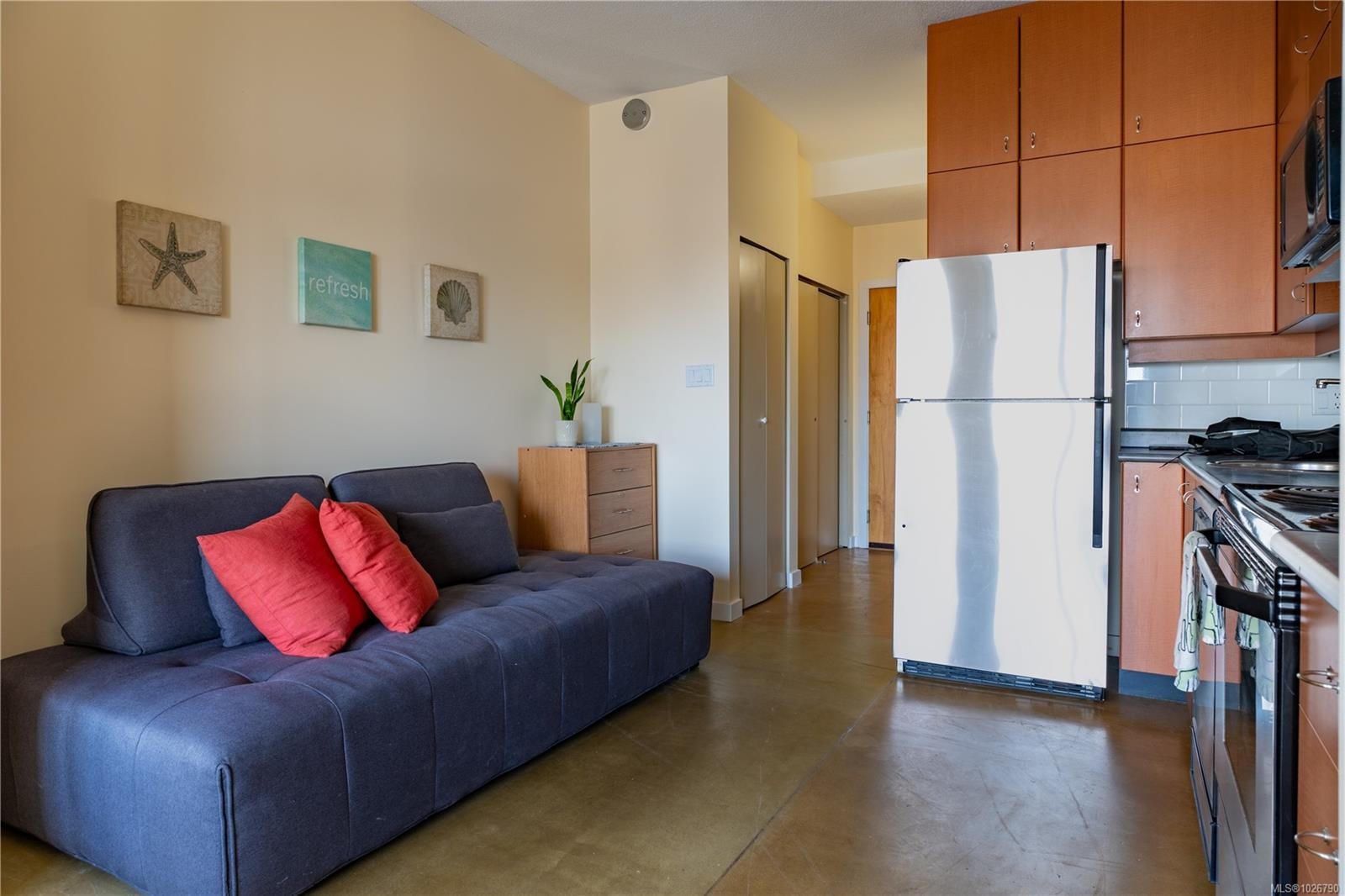 419-409 Swift St, Victoria, BC - Indoor